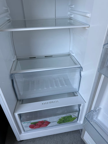 Factory second Hisense HR6AFF355D 355L Upright Fridge Finish Colour White - Second Hand Appliances Geebung